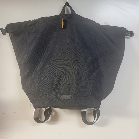 Pink backpack - Picture 5 of 9